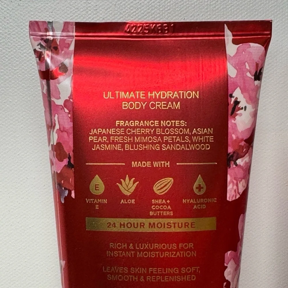 Bath and Body Works Japanese Cherry Blossom Body Care Gift Set NWT